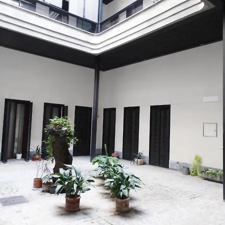 Ry Aparcamiento Incluido Junto A Catedral Ideal Parejas Sevilla Exterior foto
