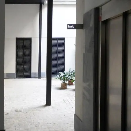 Ry Aparcamiento Incluido Junto A Catedral Ideal Parejas Sevilla Exterior foto